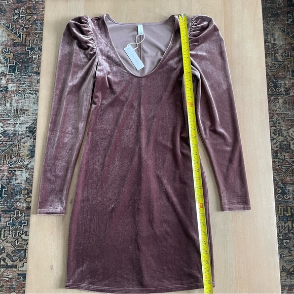 Gentle Fawn Velvet Long Sleeve Dress in Rich Mauve - Picture 9 of 10